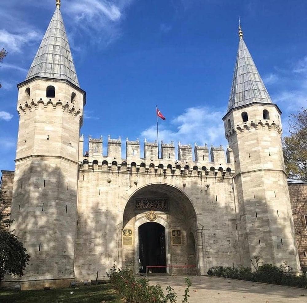 Grand Papirus Hotel Istanboel Buitenkant foto