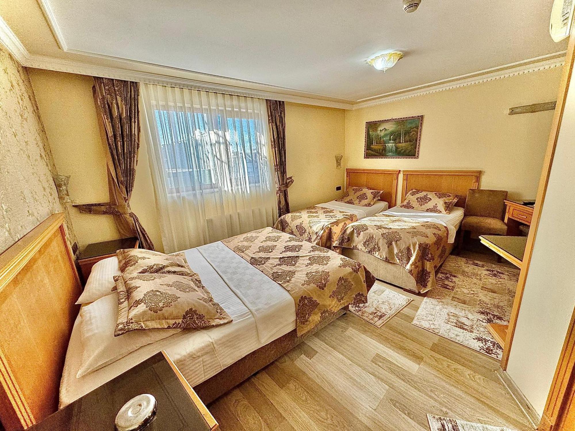 Grand Papirus Hotel Istanboel Buitenkant foto